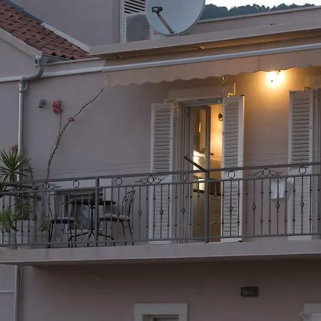 Frenkie Apartmán